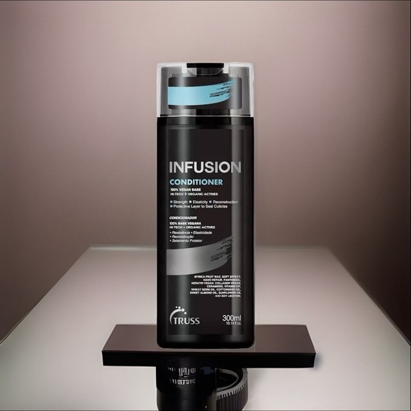 TRUSS Professional Infusion Conditioner for Dry Damaged Hair Hydrating Treatment - Picture 1 of 16